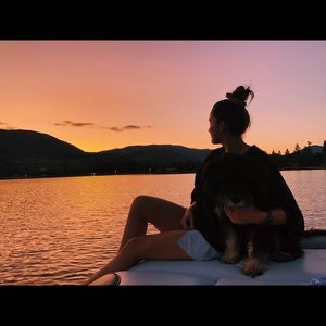 Meet your Posher, Emily